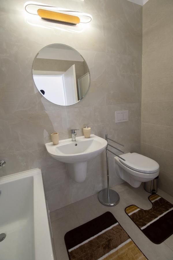 טימישוארה Claseb Apartment מראה חיצוני תמונה